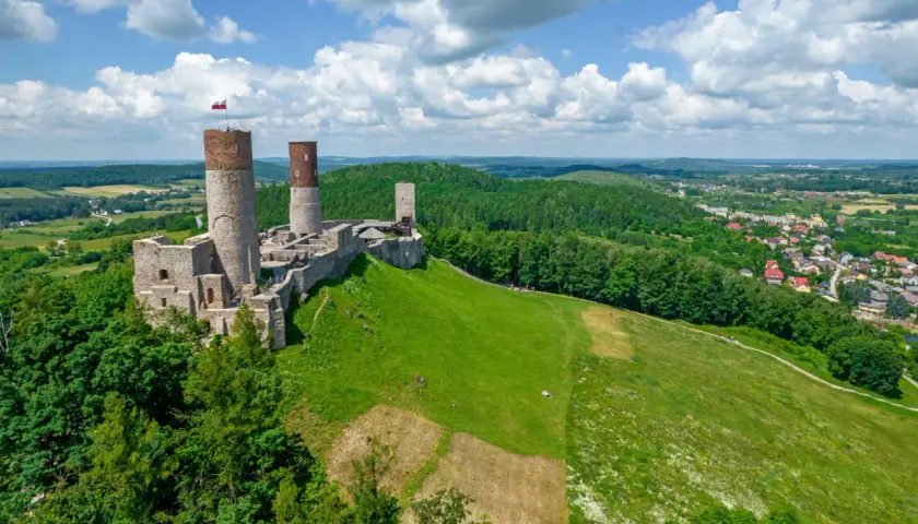 Co zwiedzać w Górach Świętokrzyskich? Odkryj nieznane atrakcje
