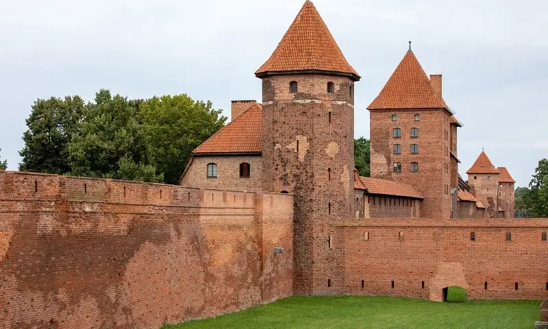 Zamek w Malborku – historia, architektura i tajemnice największego zamku na świecie